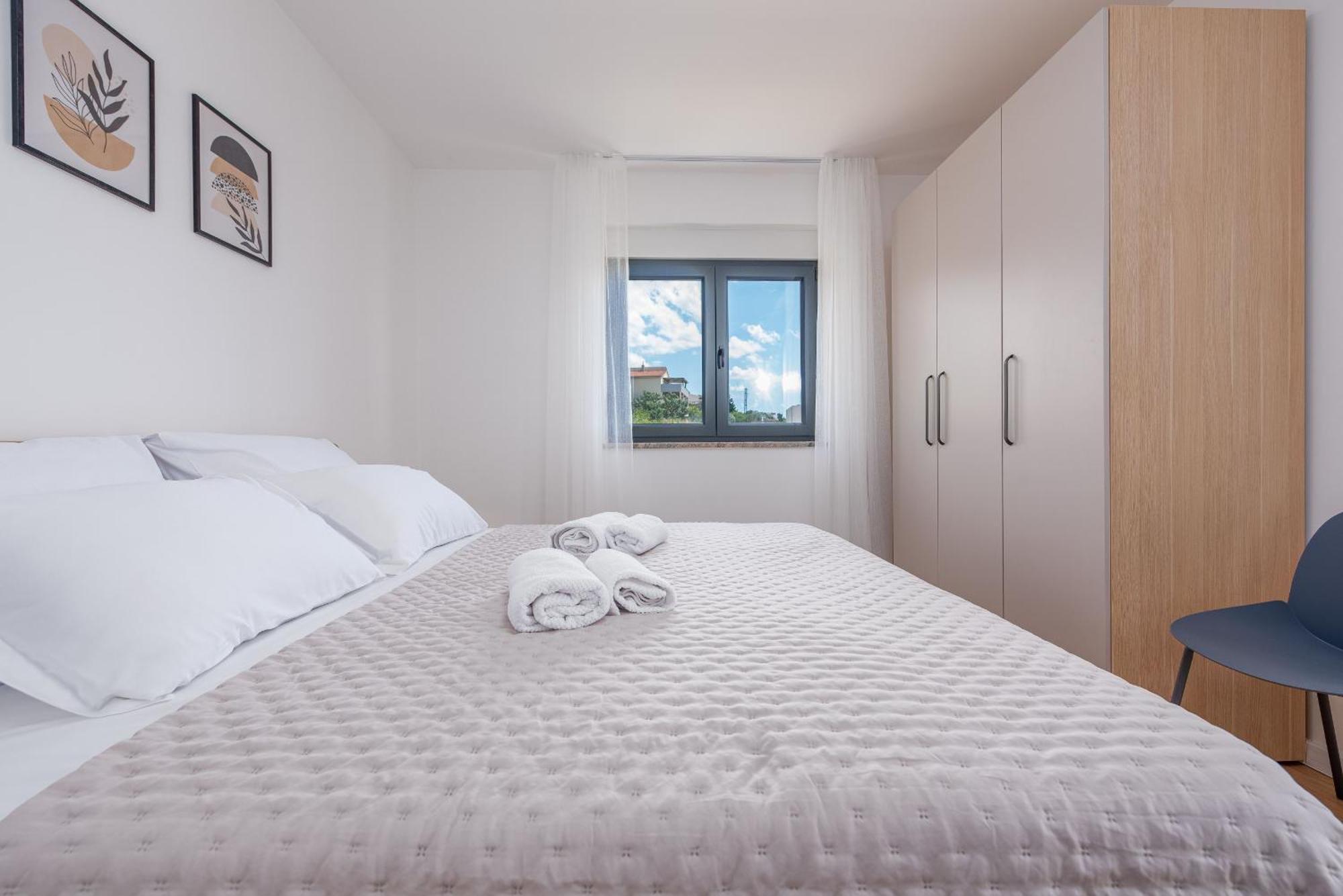 Pava Zadarvillas *